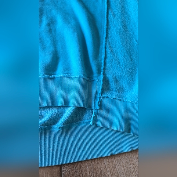 Aerie Vacay Every Day V-Neck Oversized Sweater in Barbados Size Medium - Picture 6 of 9